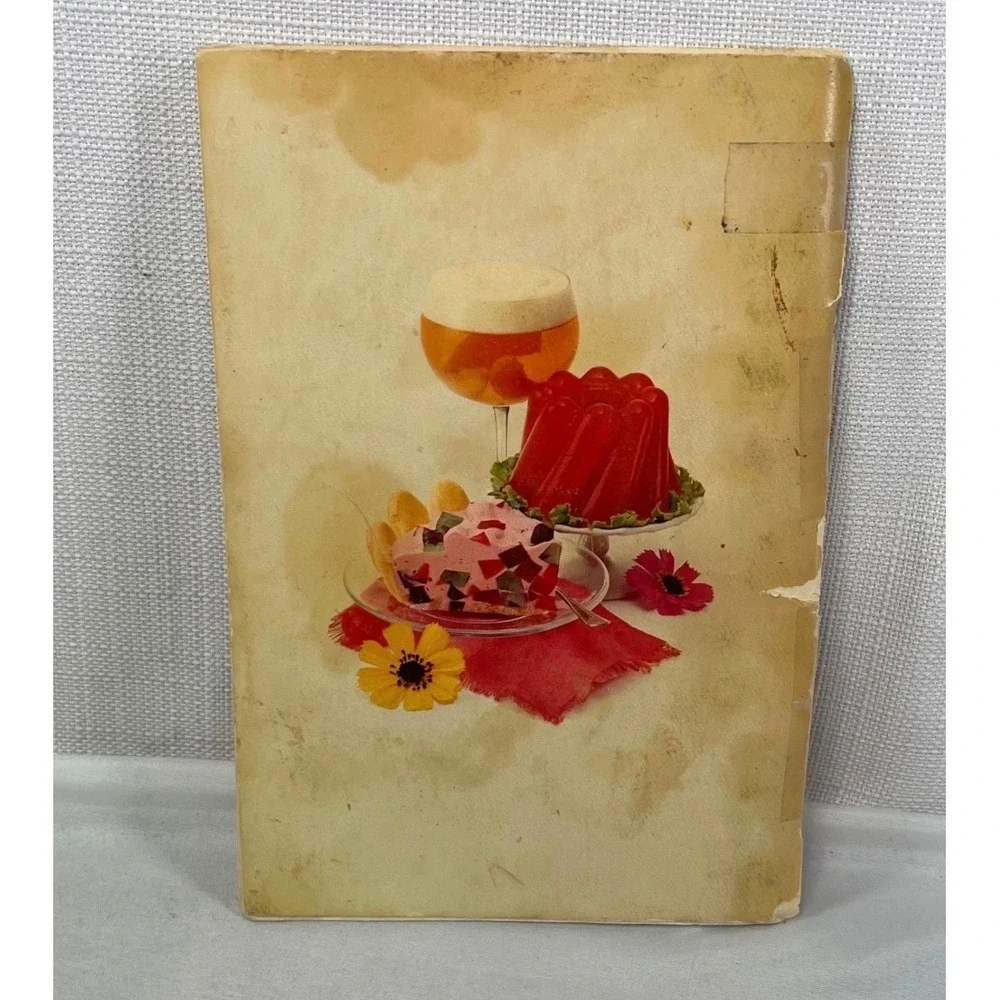 Vintage Joys of Jell-O Gelatin Dessert Cookbook 7th Edition General Foods Retro